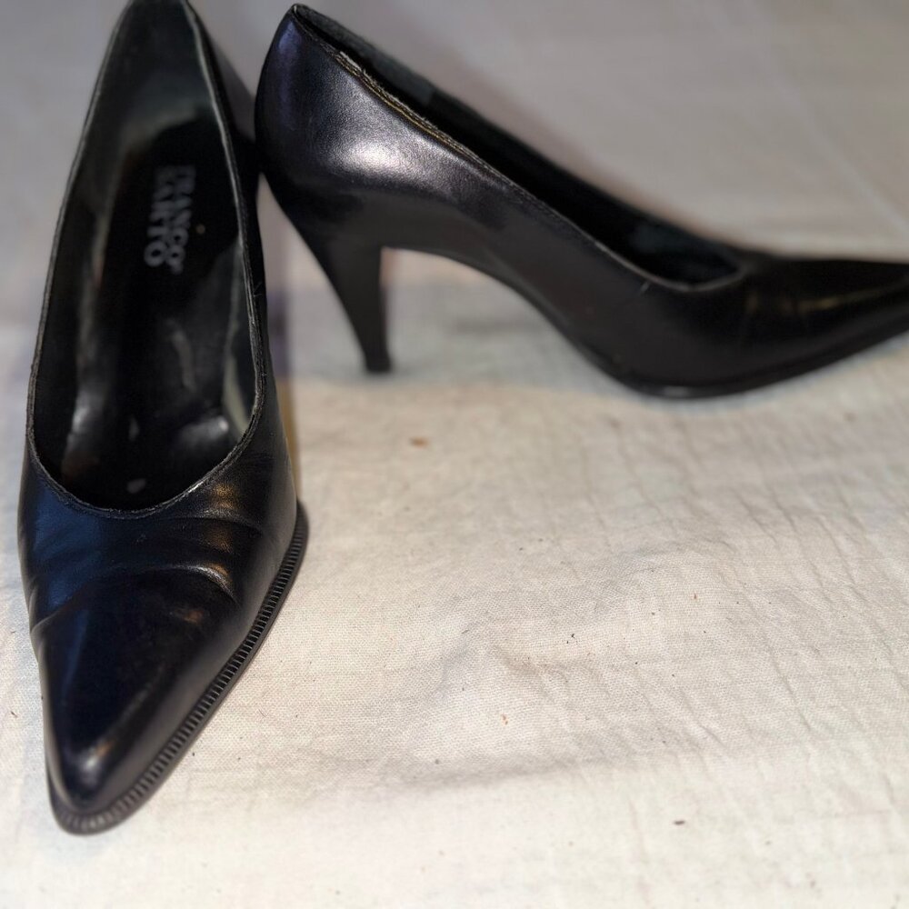 Franco Sarto Black Leather Pumps Size 6